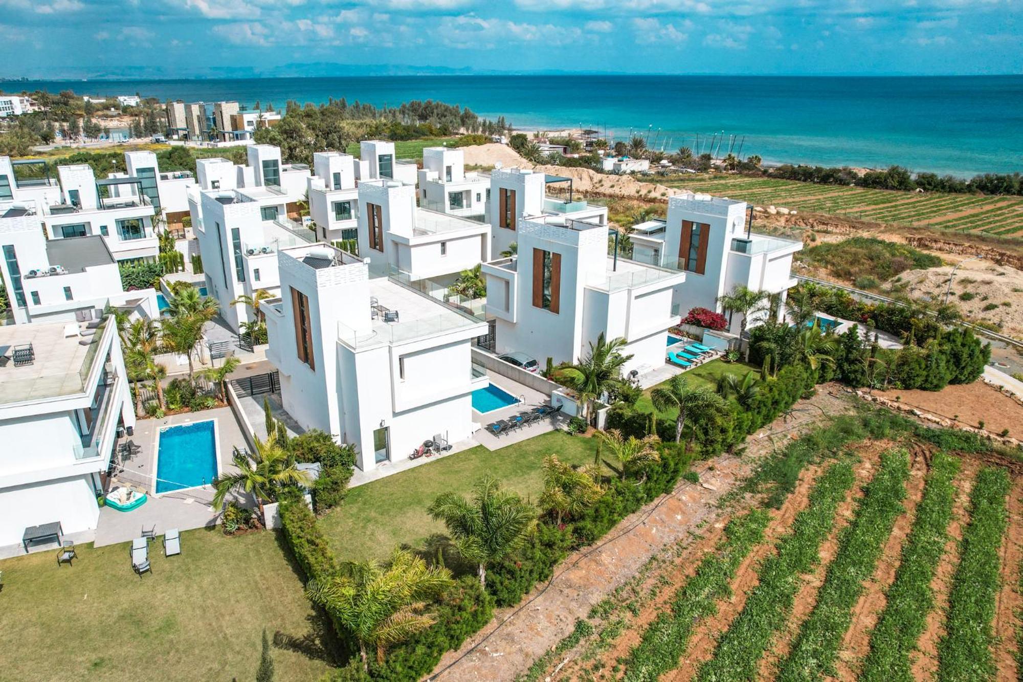 פרוטאראס By The Beach Villa 12 מראה חיצוני תמונה