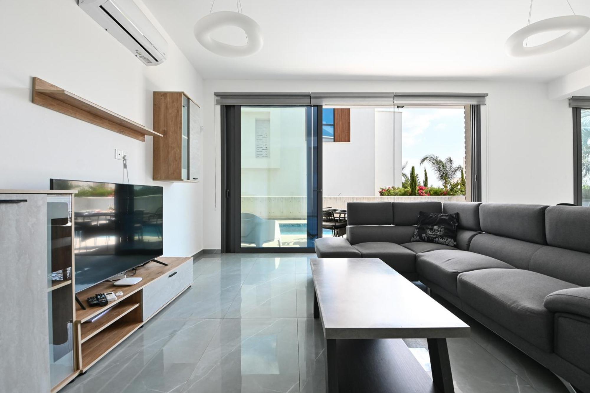 פרוטאראס By The Beach Villa 12 מראה חיצוני תמונה