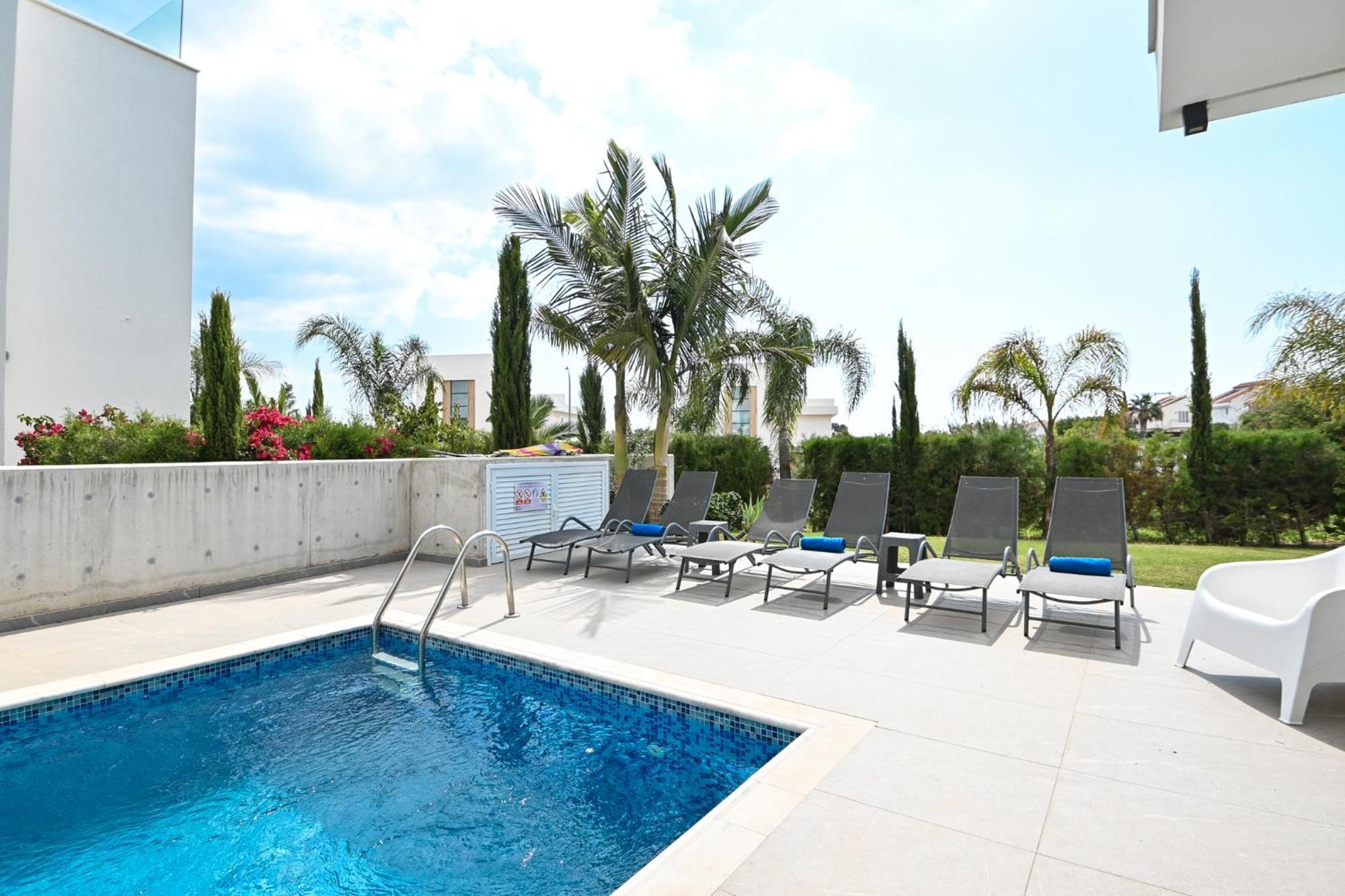 פרוטאראס By The Beach Villa 12 מראה חיצוני תמונה