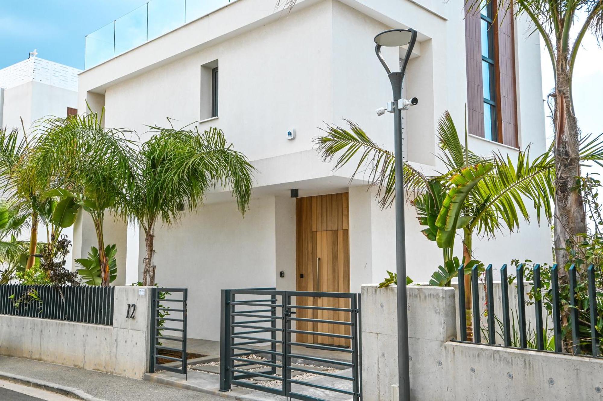 פרוטאראס By The Beach Villa 12 מראה חיצוני תמונה