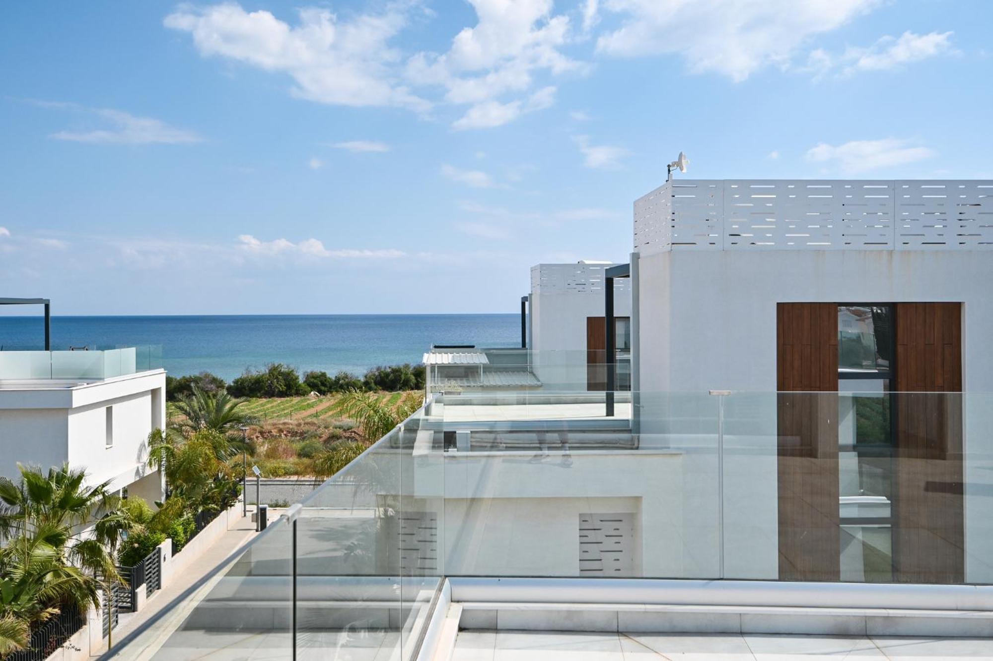 פרוטאראס By The Beach Villa 12 מראה חיצוני תמונה